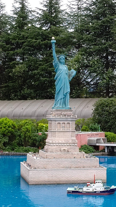 東武ワールドスクウェアの自由の女神像